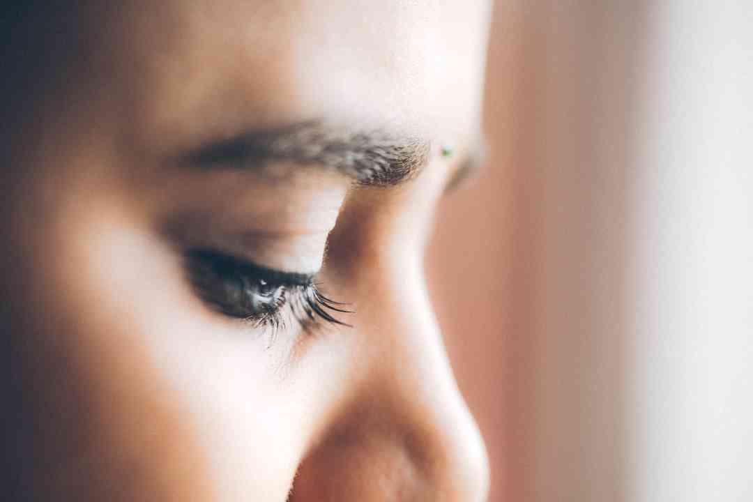 hypnosis techniques, a woman looking down